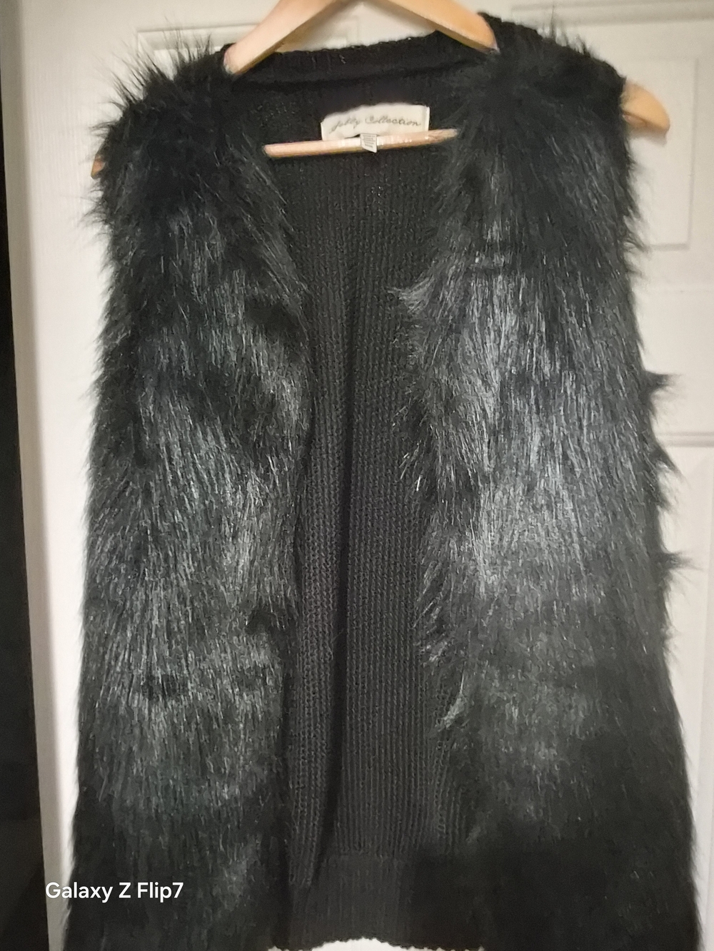Women's Black Faux Fur Sleeveless Vest - Elegant Layering Piece